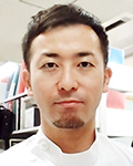 松井　健作